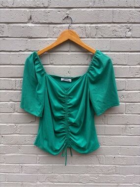 NWT Elodie Women’s Green Ruched Square-Neck Top